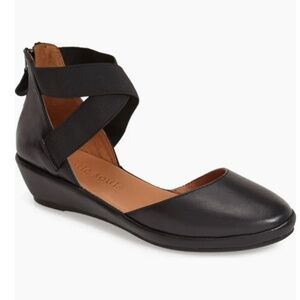 Gentle Souls Noa d'Orsay Sandal by Kenneth Cole, size 10